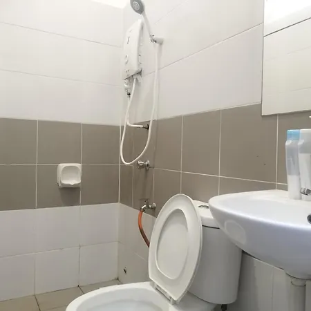 Homestay Batu Pahat, Bushra Exterior photo