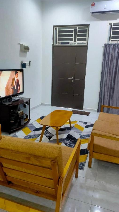 Homestay Batu Pahat, Bushra