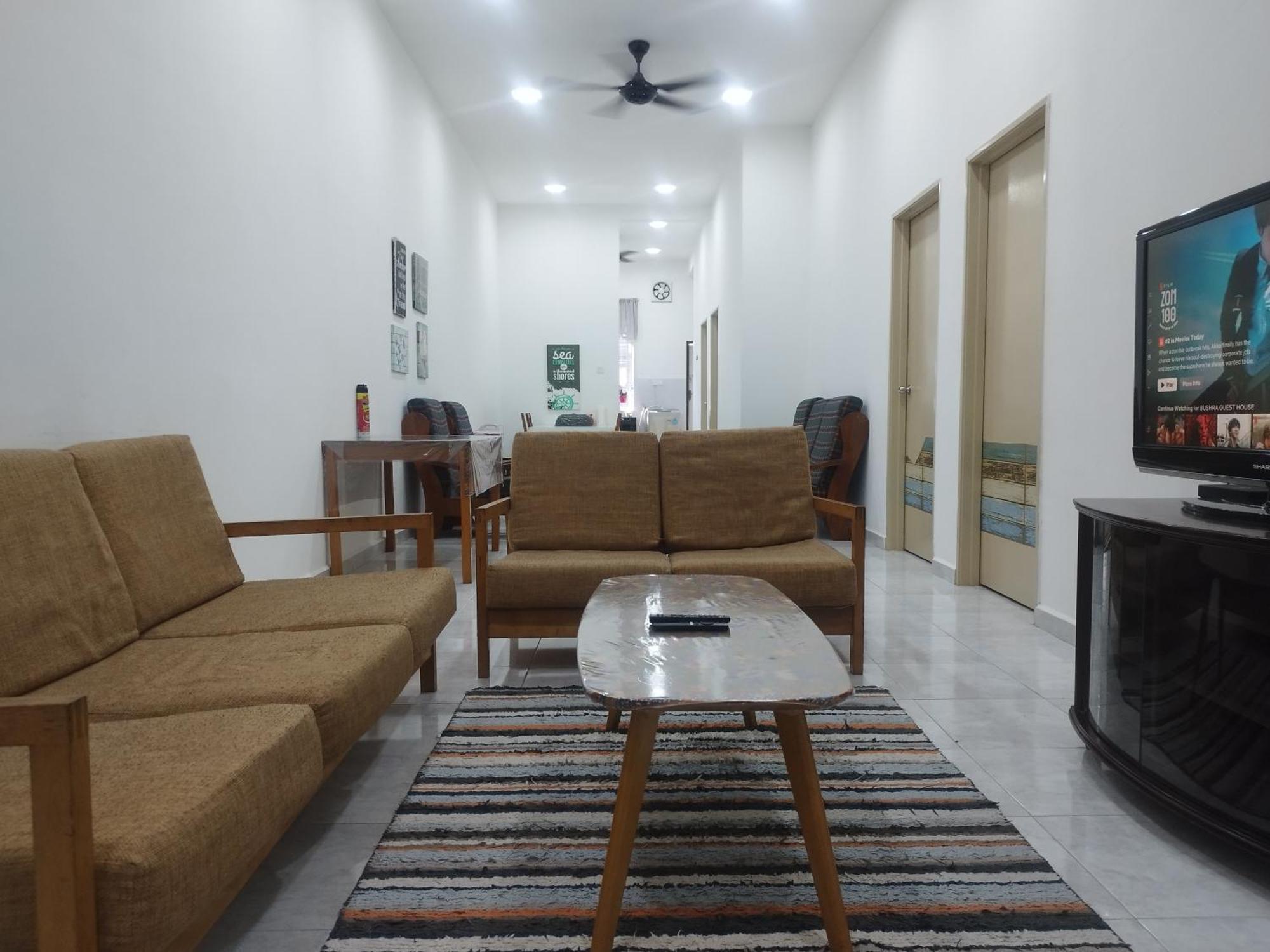 Holiday home Homestay Batu Pahat, Bushra