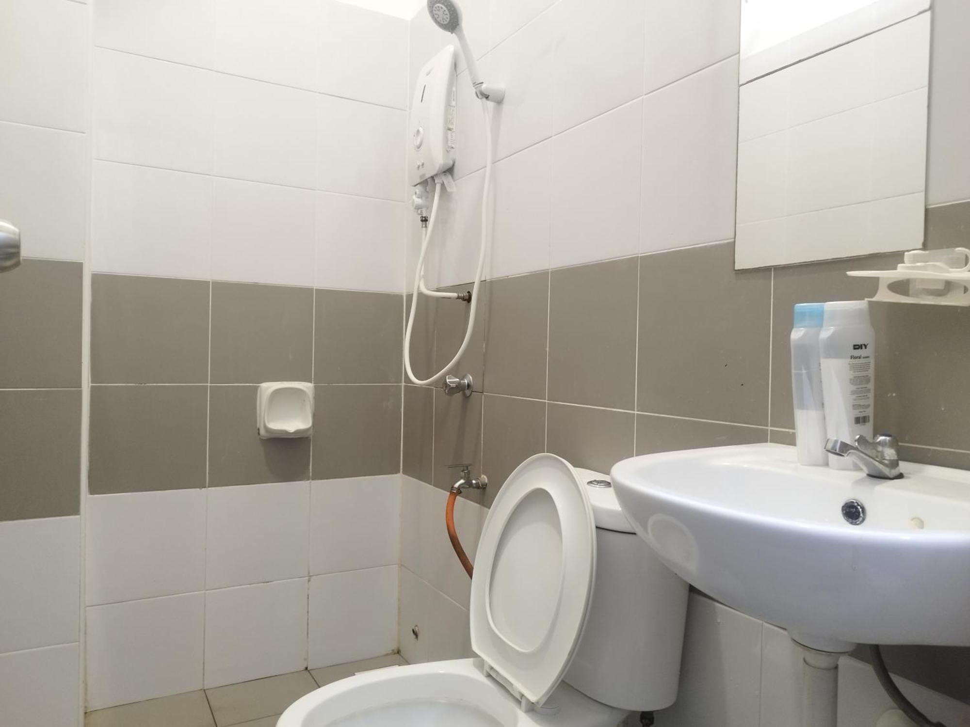 Homestay Batu Pahat, Bushra Holiday home *