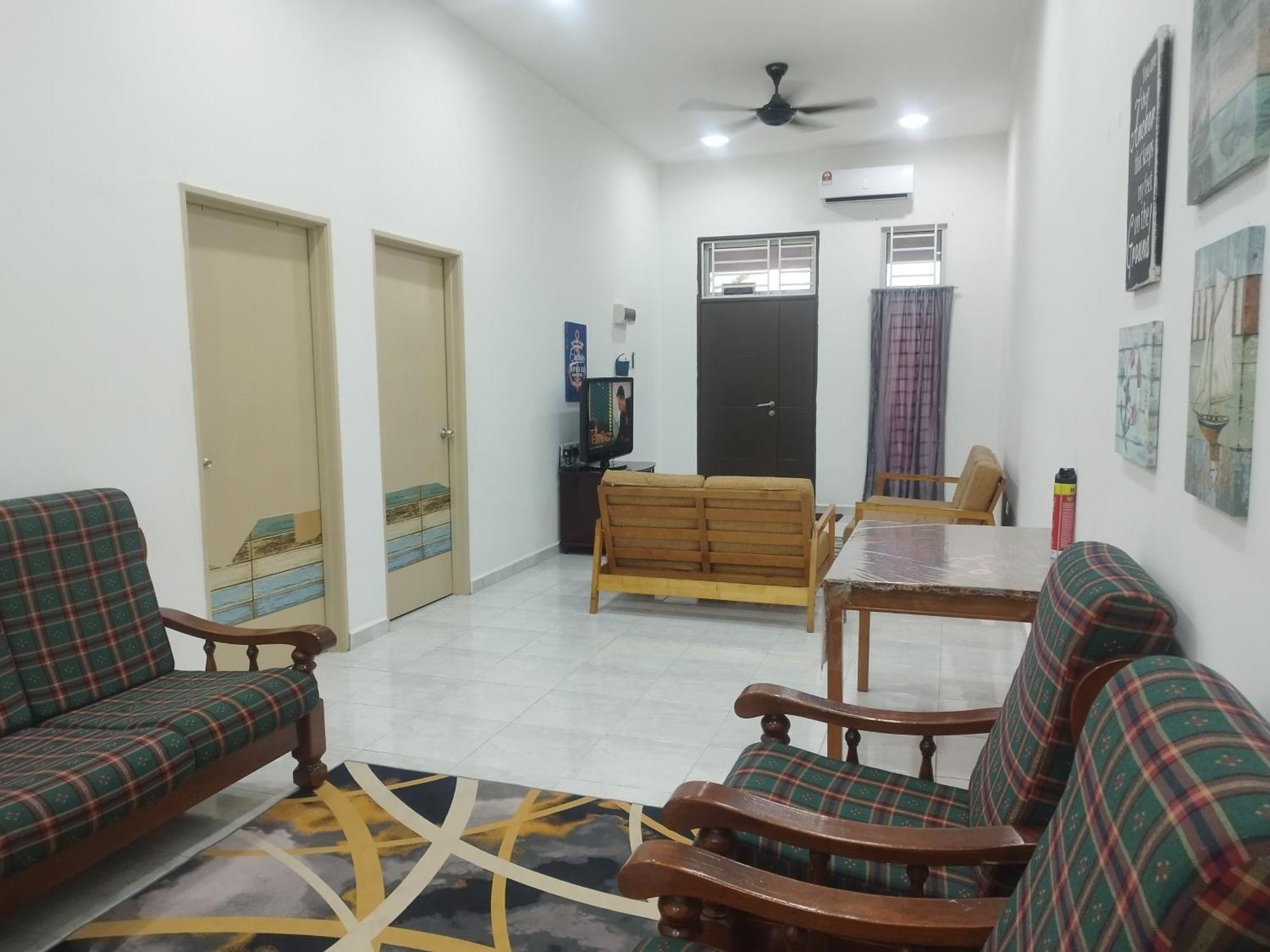 Homestay Batu Pahat, Bushra
